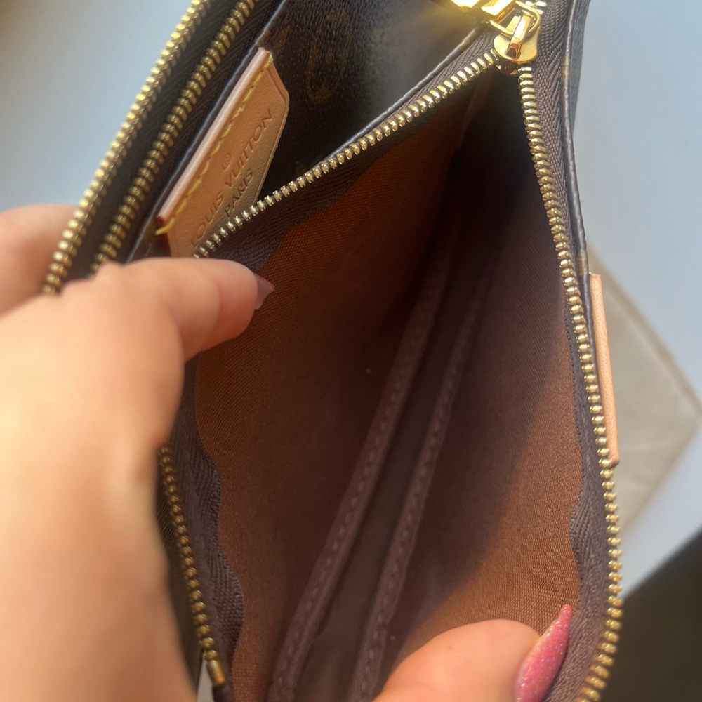 Louis Vuitton  Monogram Multi Pochette Accessories - Picture 9 of 10